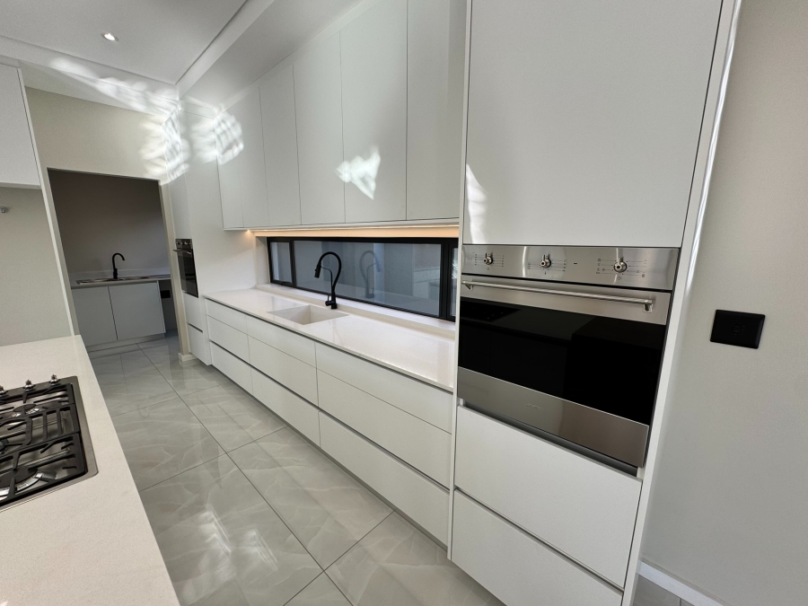 3 Bedroom Property for Sale in Sandown Western Cape